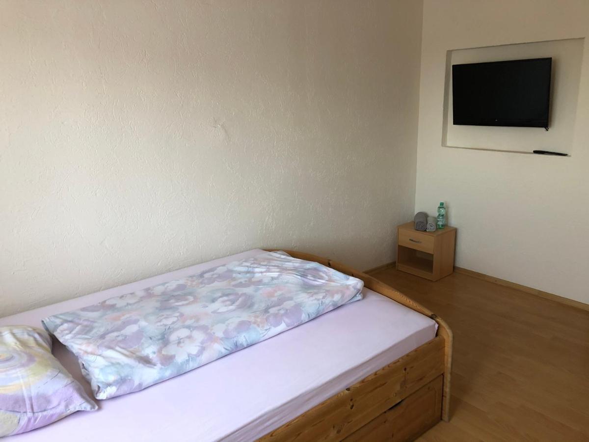 M/P Apartment Дуйсбург Екстериор снимка
