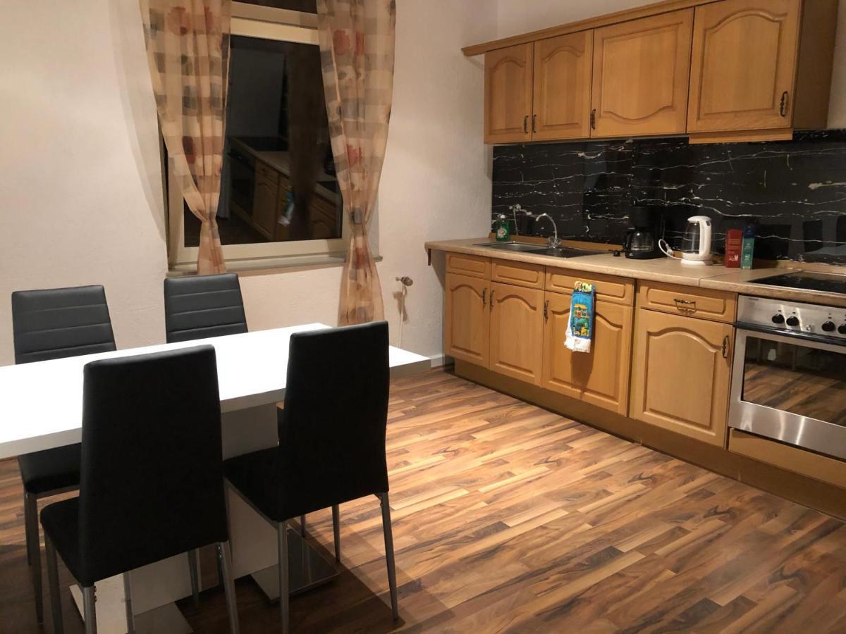 M/P Apartment Дуйсбург Екстериор снимка