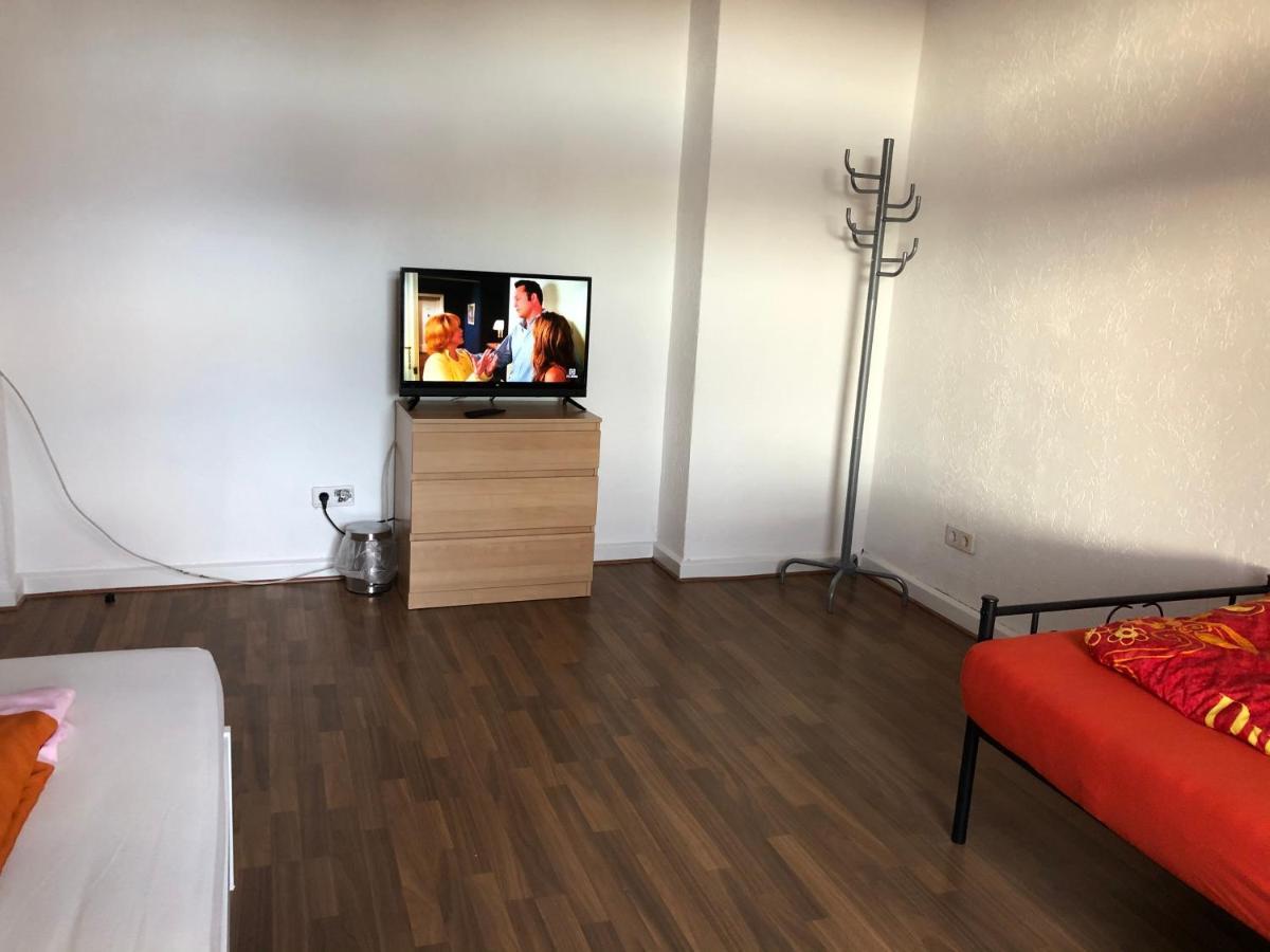 M/P Apartment Дуйсбург Екстериор снимка