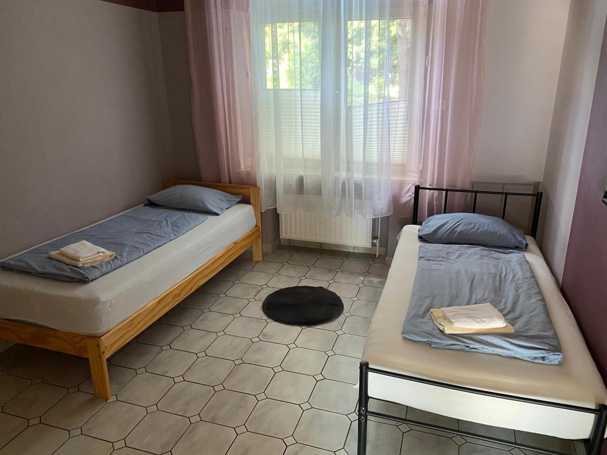 M/P Apartment Дуйсбург Екстериор снимка